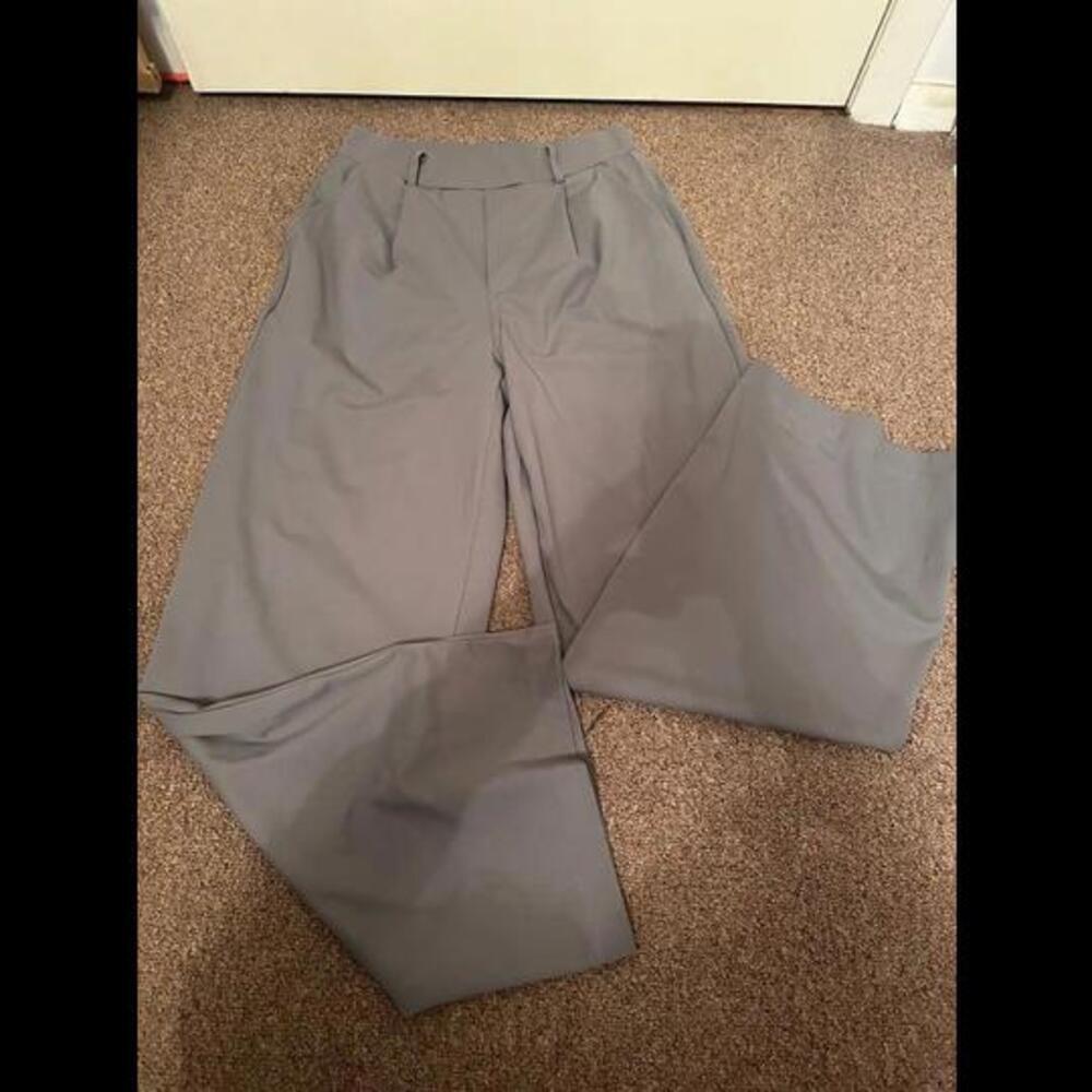 Halara Women's Gray Business Pants - Professional and Comfortable